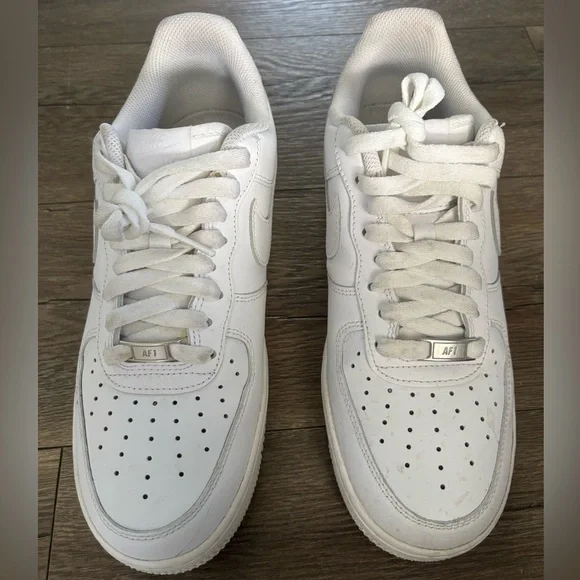 Men’s White Nike Air Force 1 ‘07 - Size US 8.5 - Picture 7 of 8